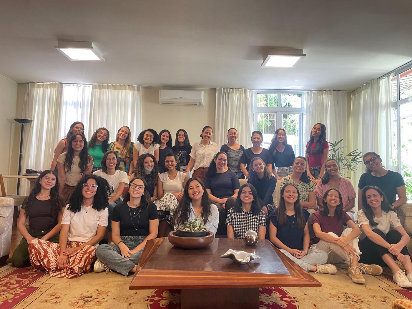 Grupo em encontro de convivência
